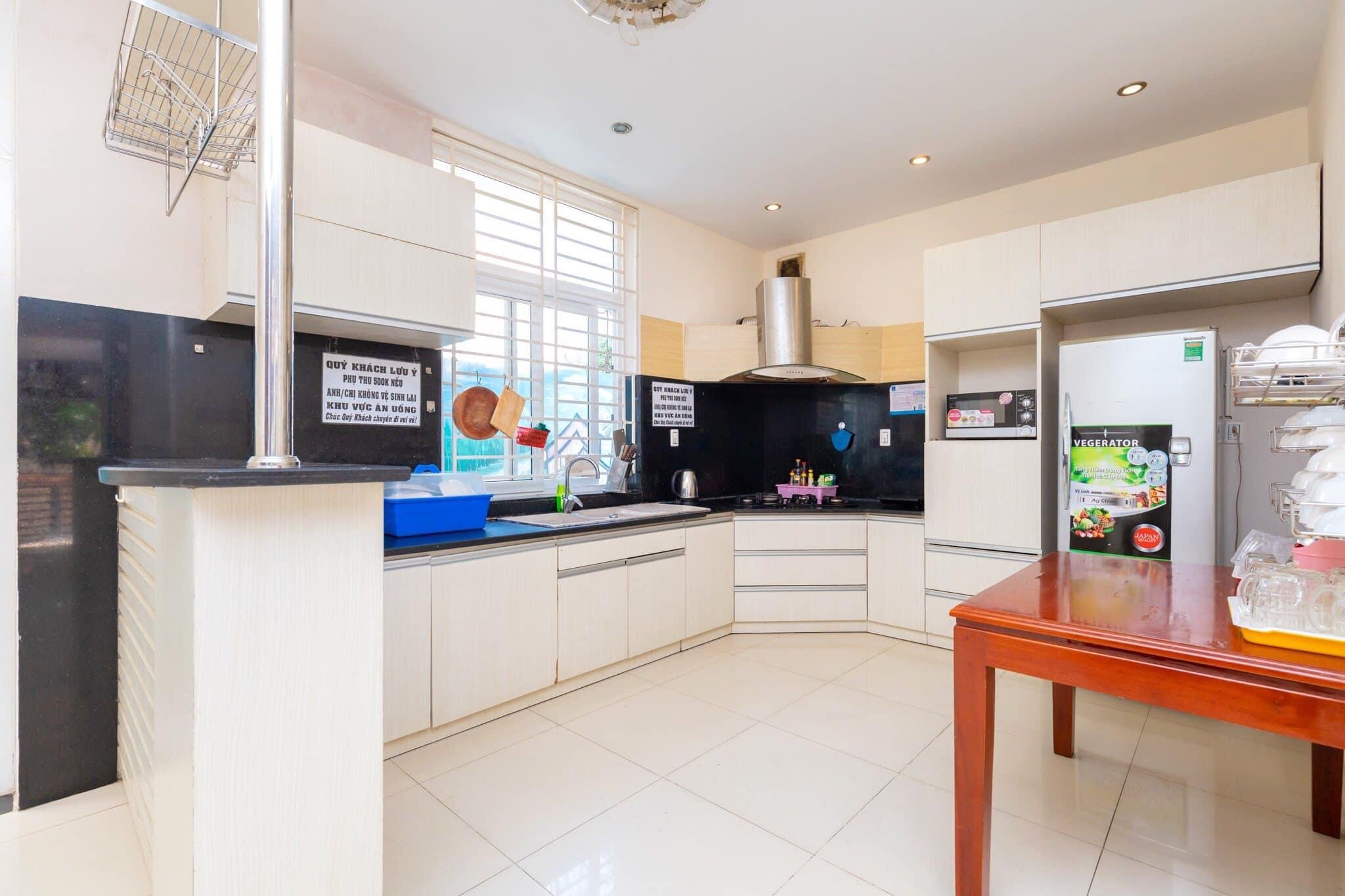 z3368218356996_b9da8d7050c58832fe98e5c2f9dc150b