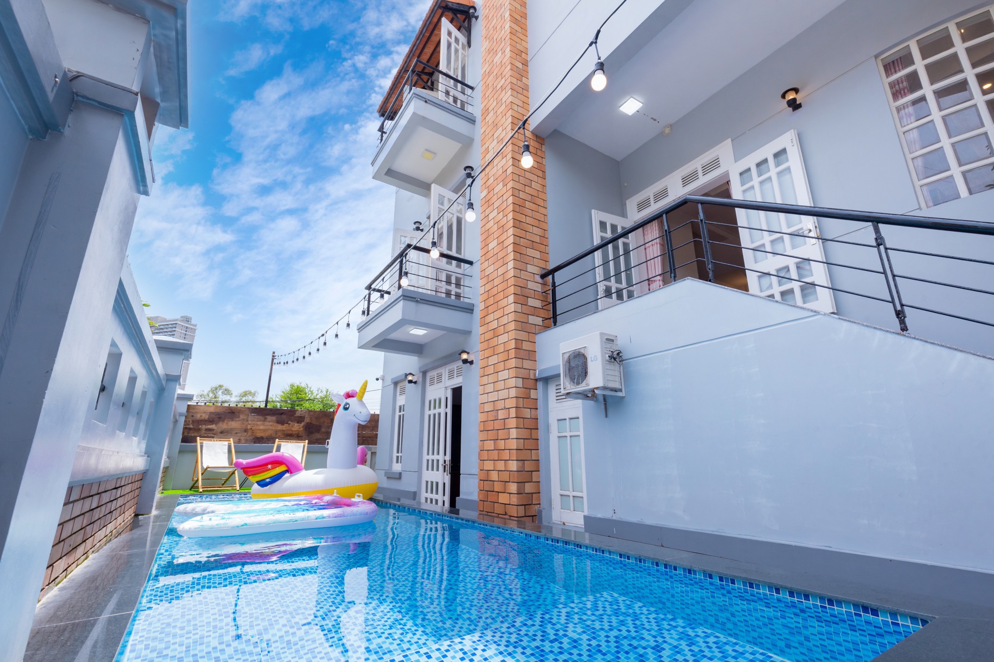 z3741066838347_22c3d17cc8ae9ae9e9dd45145bca99af