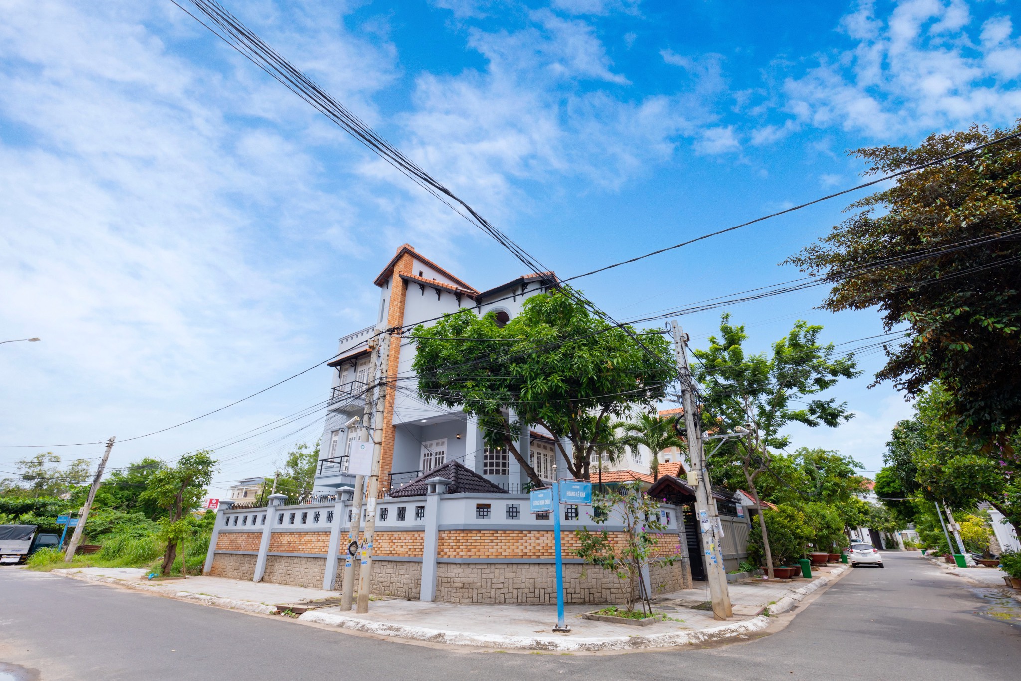 z3741066860359_72a3e02750cc109b7a7d22d333f39cdc