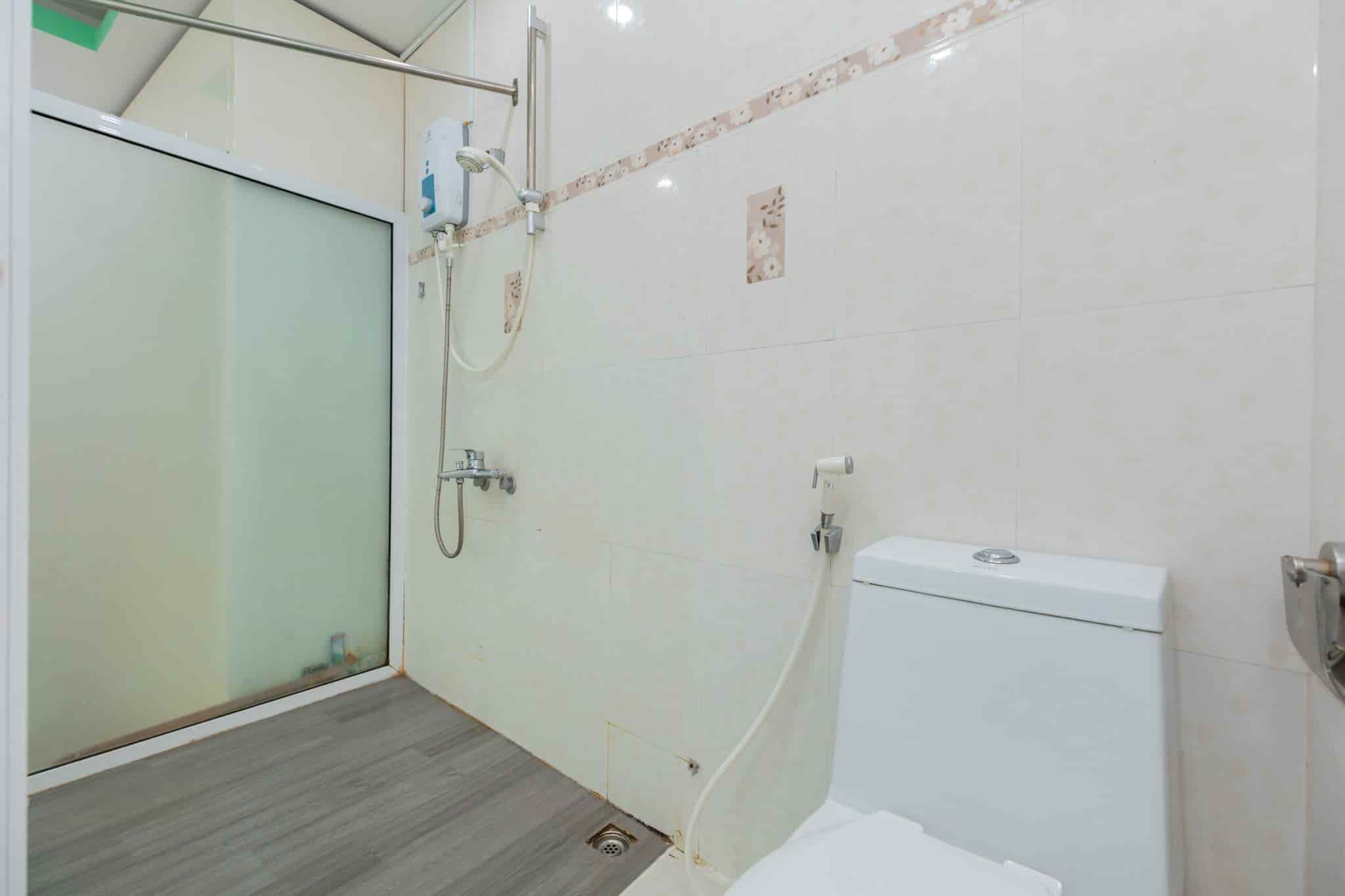 z5745736323954_28eff1348c5c68dc747d6c1ed67dae06