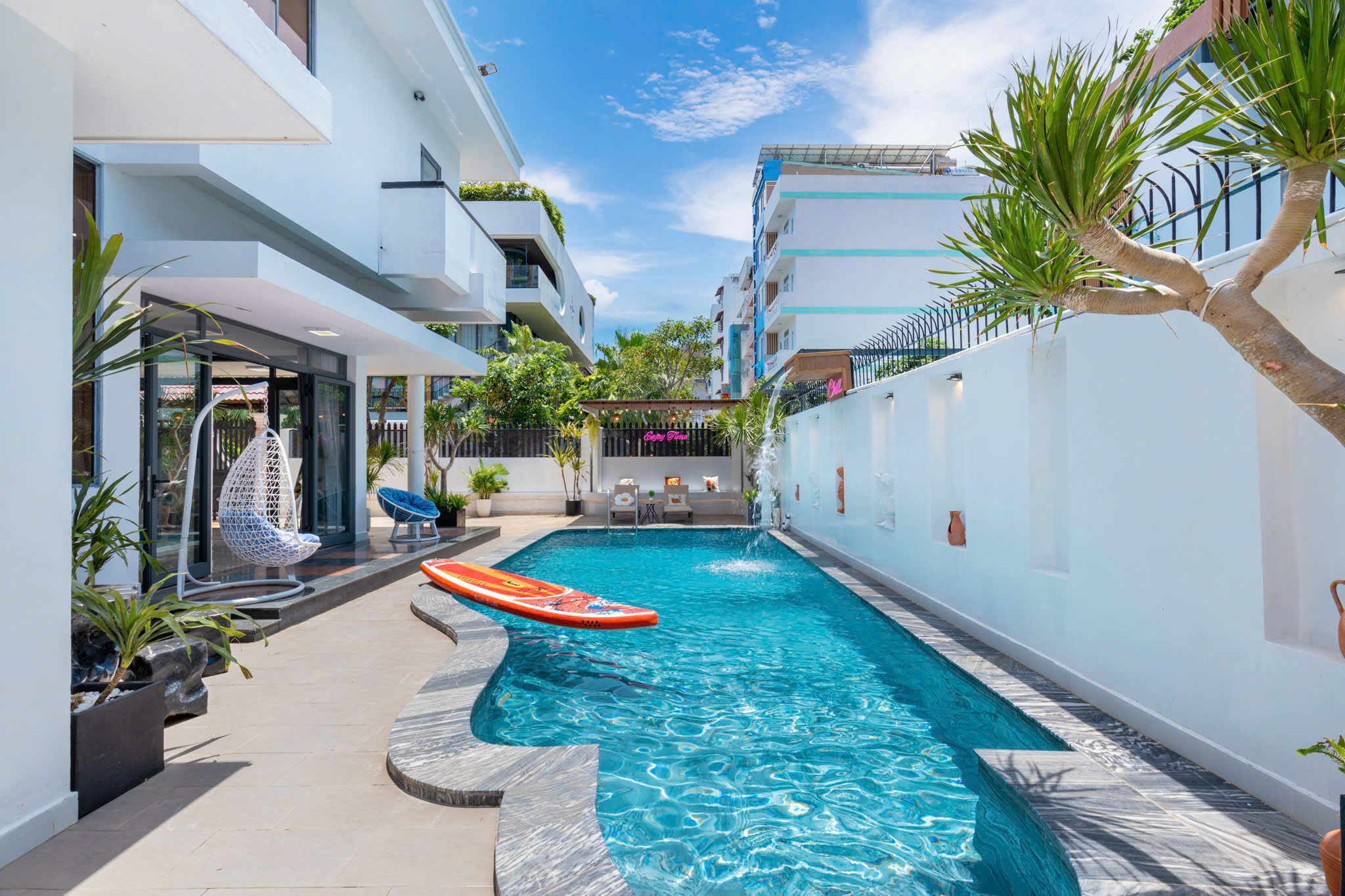 z6584167788146_fe8ce786bb04109c4146c5b5651ab94f