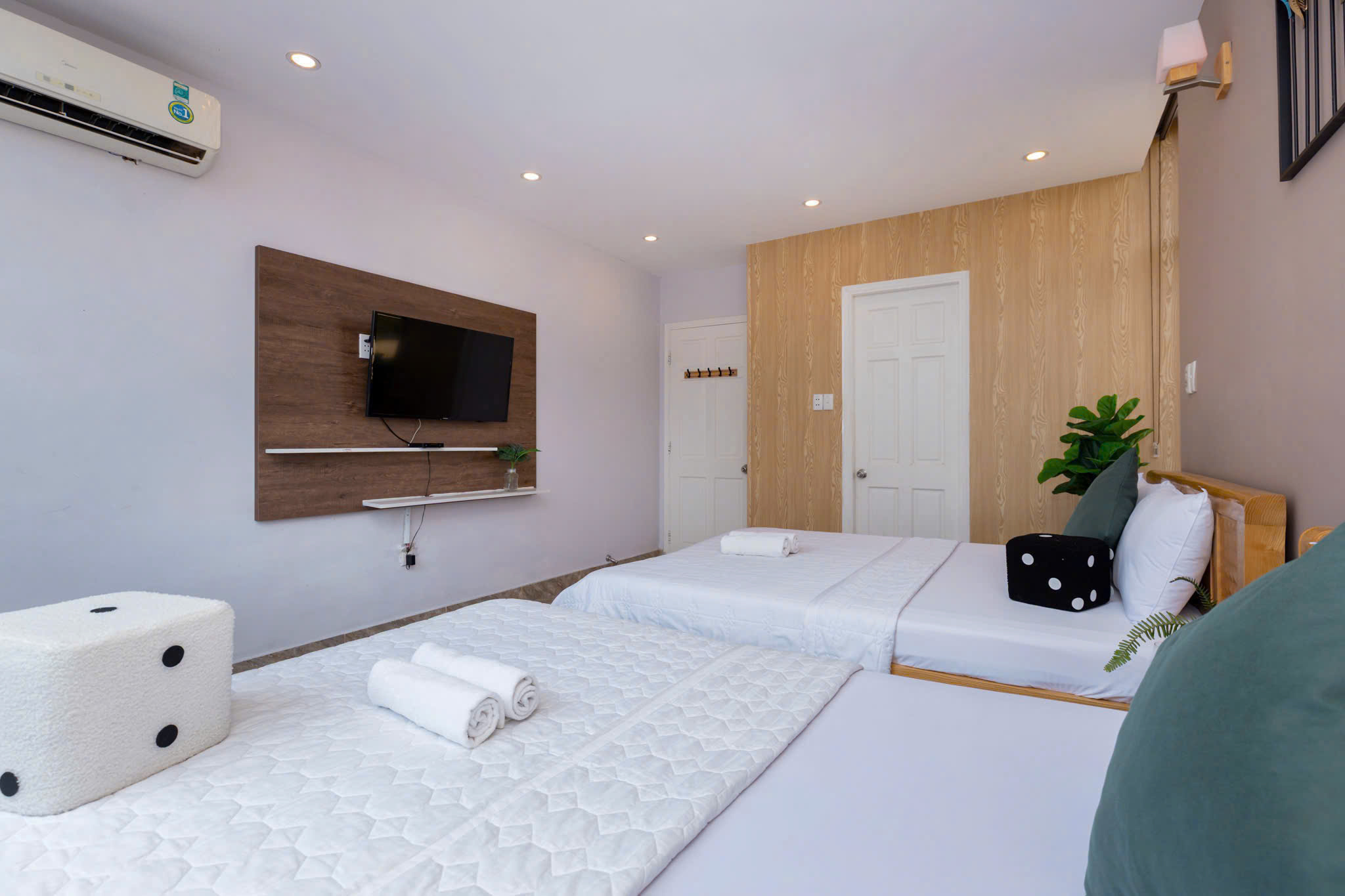 z6584168048822_7b19c8e96631648b26191d77abebc53f